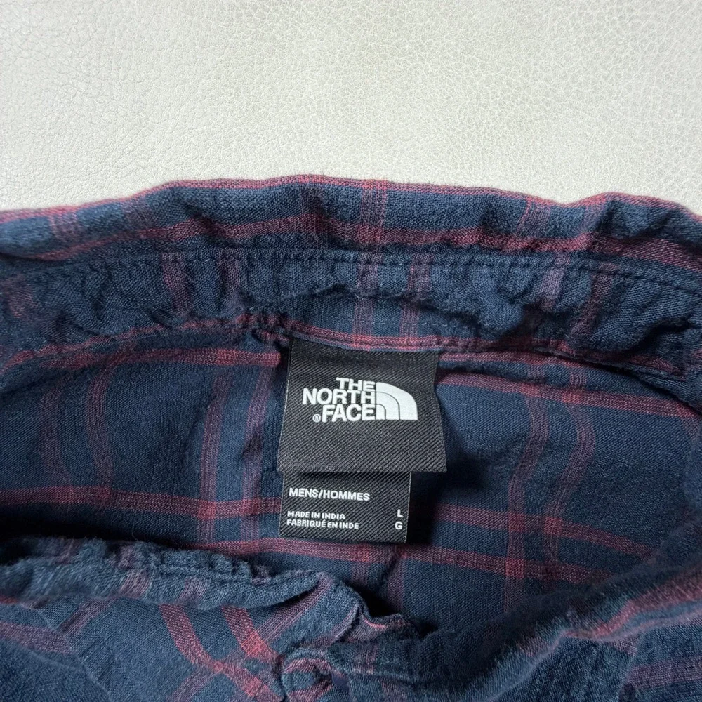 The North Face Mens Large Plaid Short Sleeve Button Down Shirt Navy‎ Burgundy